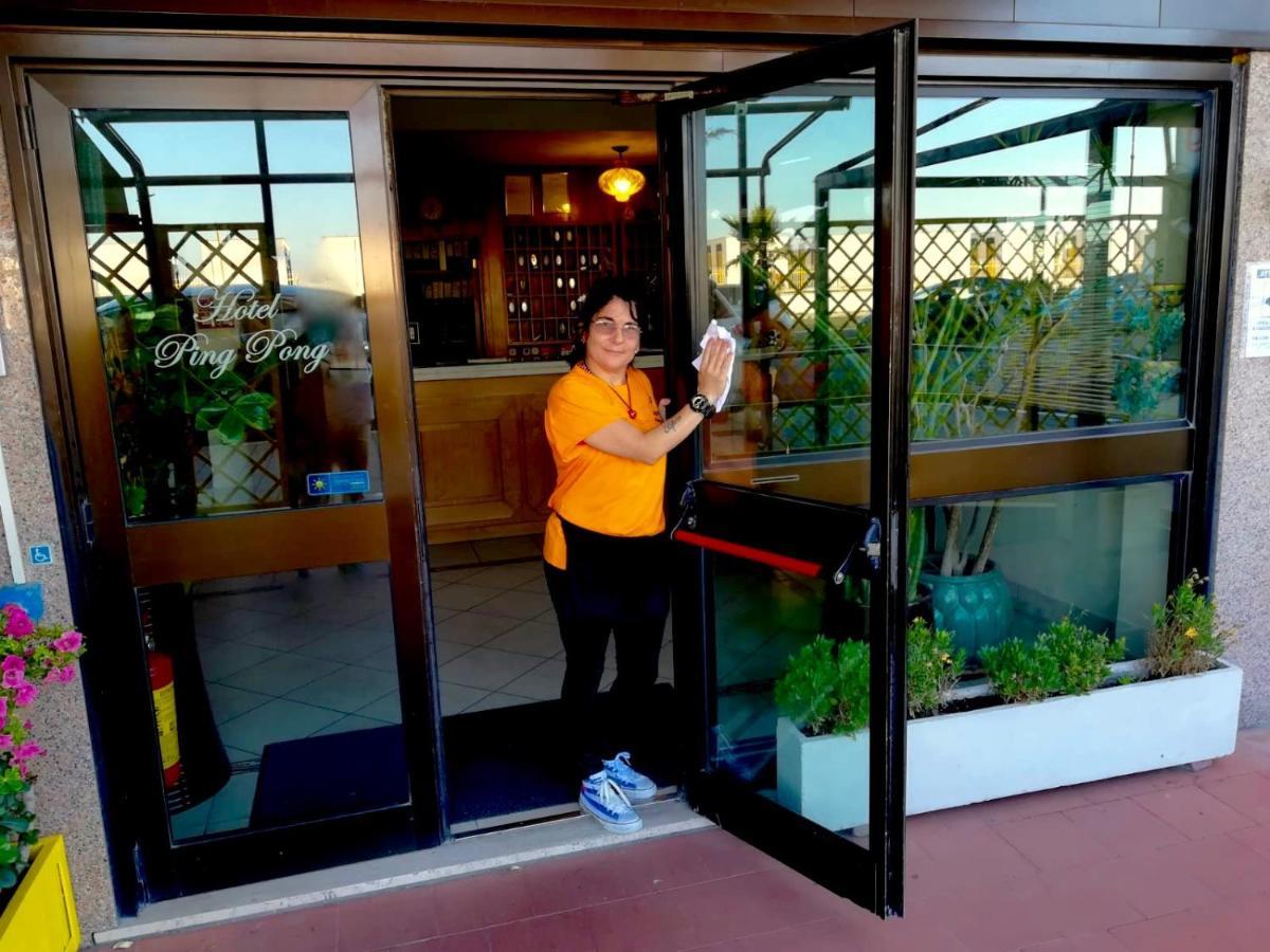 Hotel Ping Pong Ostie Extérieur photo